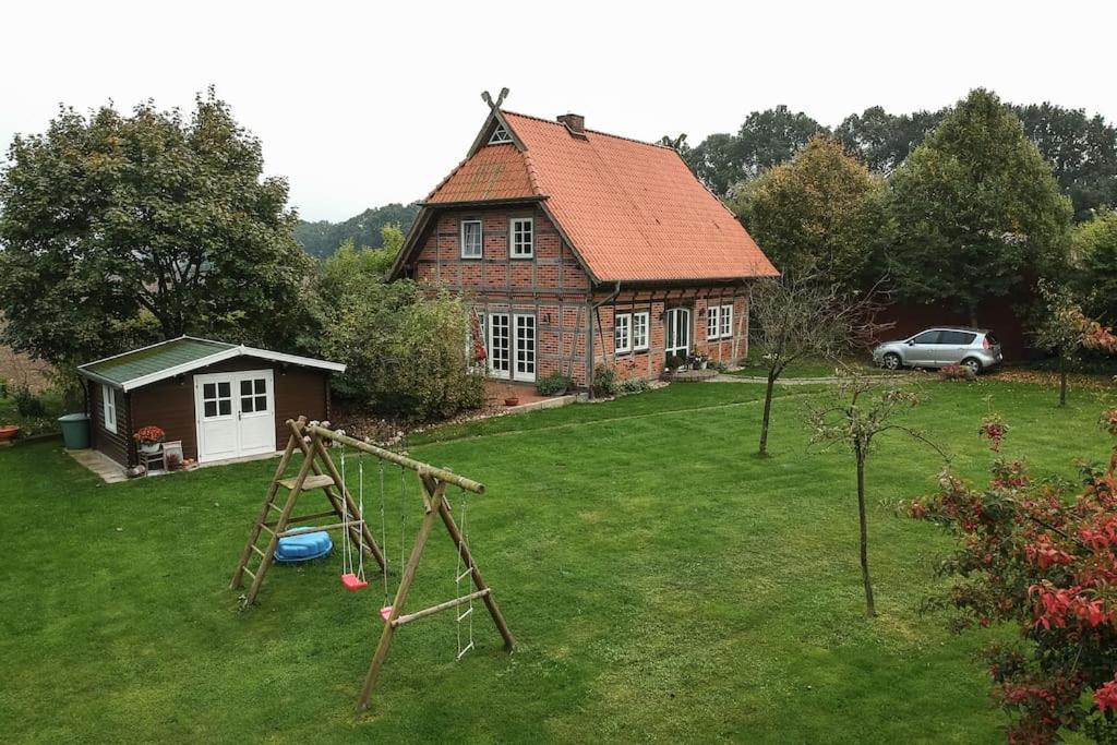 Fachwerk-Ferienhaus, Ruhe Auf Dem Land, Haustiere Willkommen, Leihfahrraeder, 24-7 Check In Kirchlinteln Esterno foto